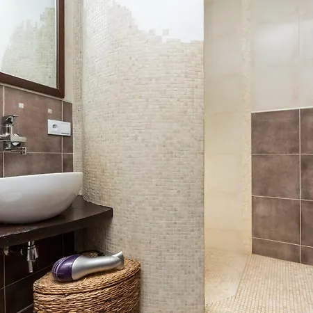 Shortstaypoland Krucza Apartment *