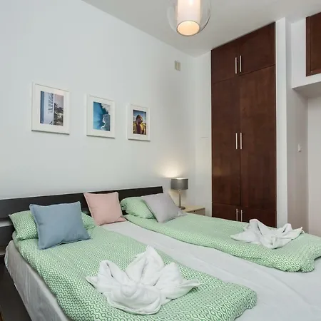 Shortstaypoland Krucza * Warsaw