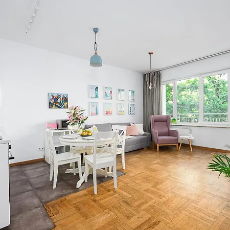 アパート Shortstaypoland Krucza ワルシャワ